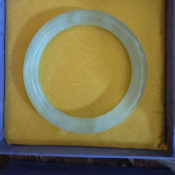 XIU Jade bangle bracelet from China - Picture 1 of 7